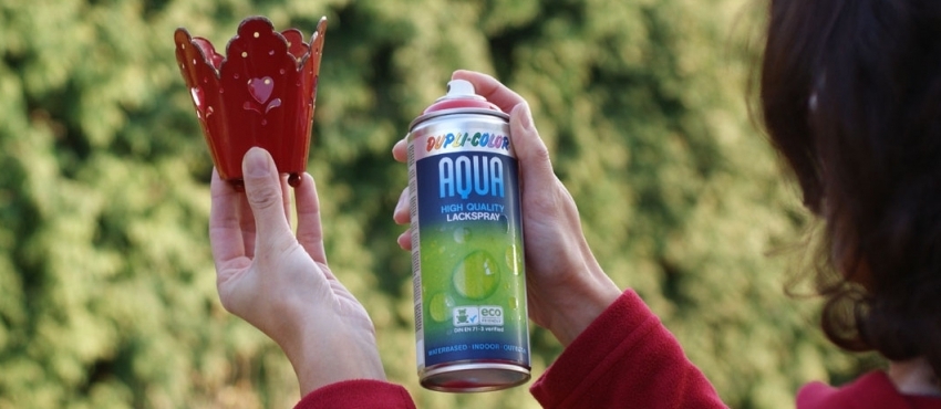 For å beskytte hageredskaper og dekor mot korrosjon og påvirkning av aggressive stoffer i jorda, brukes spesielle fargestoffer for metall For å beskytte hageredskaper og dekor mot korrosjon og påvirkning av aggressive stoffer i jorda, brukes spesielle fargestoffer for metall