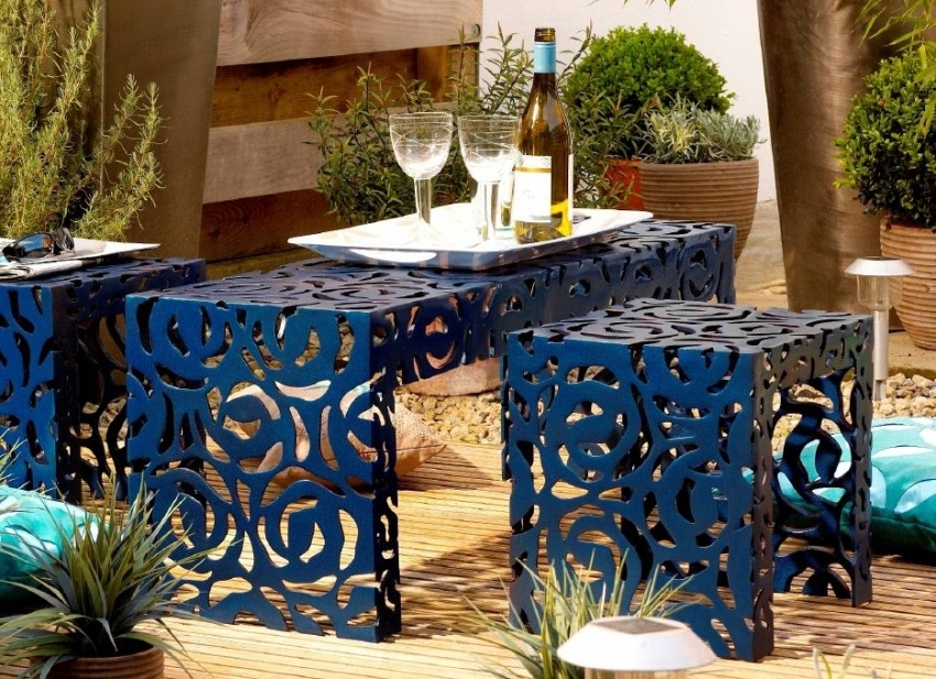 בשל מגוון הצבעים הרחב, ניתן להשתמש בצבע פטיש לקישוט כלי גן וריהוט בשל מגוון הצבעים הרחב, ניתן להשתמש בצבע פטיש לקישוט כלי גן וריהוט