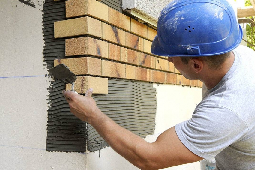 Για ομοιόμορφη τοποθέτηση πλακιδίων κλίνκερ, πρέπει πρώτα να κάνετε σήμανση Για ομοιόμορφη τοποθέτηση πλακιδίων κλίνκερ, πρέπει πρώτα να κάνετε σήμανση