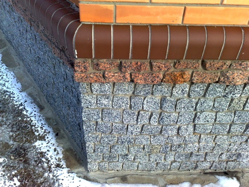 Το πιο ανθεκτικό και αξιόπιστο είναι η άμπωτη από κλίνκερ ή πορσελάνη Το πιο ανθεκτικό και αξιόπιστο είναι η άμπωτη από κλίνκερ ή πορσελάνη