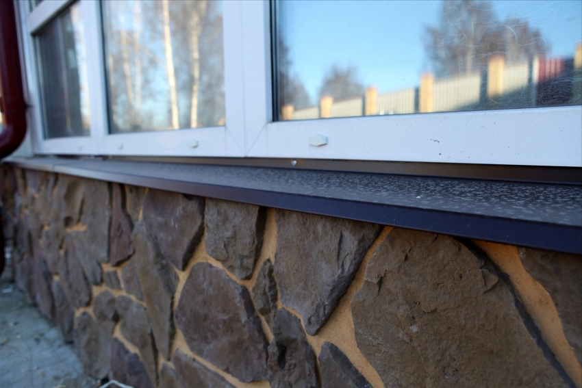 Λόγω της υψηλής απόδοσης και του χαμηλού κόστους, οι πλαστικές σταγόνες είναι ένας από τους πιο δημοφιλείς τρόπους προστασίας μιας βάσης Λόγω της υψηλής απόδοσης και του χαμηλού κόστους, οι πλαστικές σταγόνες είναι ένας από τους πιο δημοφιλείς τρόπους προστασίας μιας βάσης