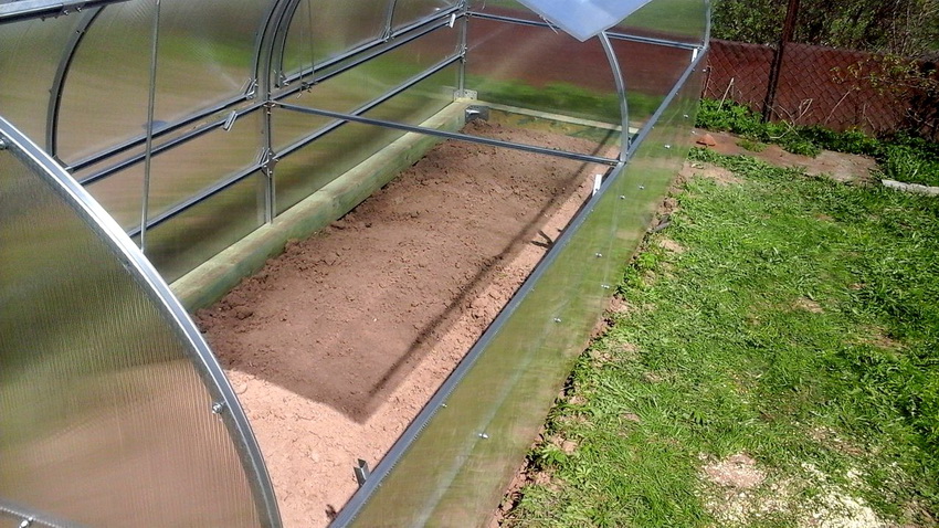 Færdige drivhusprodukter er ikke mindre pålidelige i design end hjemmelavede Færdige drivhusprodukter er ikke mindre pålidelige i design end hjemmelavede