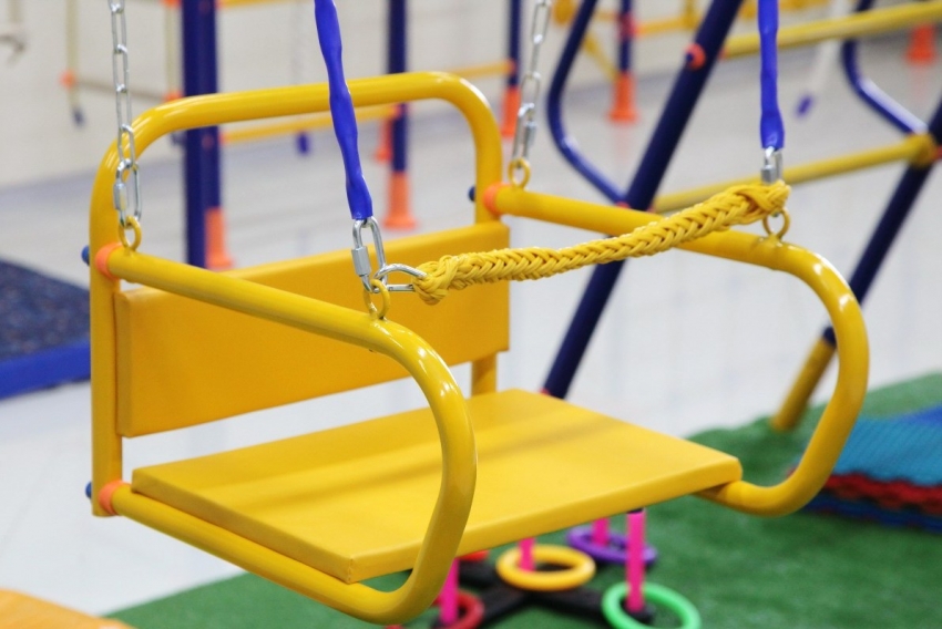 Quan compreu una paret sueca per a nens petits, heu de tenir cura de la disponibilitat de components adequats per a una determinada edat Quan compreu una paret sueca per a nens petits, heu de tenir cura de la disponibilitat de components adequats per a una determinada edat