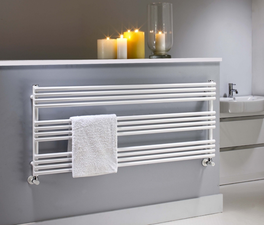 Unul dintre avantajele achiziționării unui suport pentru prosop încălzit de la producători cunoscuți este ușurința instalării, deoarece toate piesele și elementele de fixare sunt deja incluse în kit Unul dintre avantajele achiziționării unui suport pentru prosop încălzit de la producători cunoscuți este ușurința instalării, deoarece toate piesele și elementele de fixare sunt deja incluse în kit