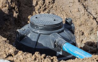 Dipòsits de clavegueram: pous de plàstic i dipòsits d'emmagatzematge