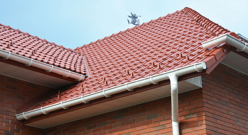 Les cunetes de plàstic són altament resistents, no estan subjectes a influències ambientals ni a la corrosió Les cunetes de plàstic són altament resistents, no estan subjectes a influències ambientals ni a la corrosió