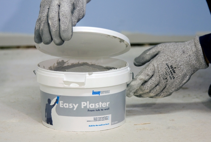 Dekorativna žbuka prodaje se u različitim pakiranjima, što vam omogućuje da ne preplatite, potrebno je završiti male površine Dekorativna žbuka prodaje se u različitim pakiranjima, što vam omogućuje da ne preplatite, potrebno je završiti male površine