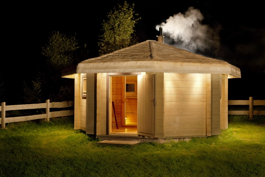 Tyrkisk bad hamam vil være mer behagelig for folk som ikke tåler høye temperaturer Tyrkisk bad hamam vil være mer behagelig for folk som ikke tåler høye temperaturer