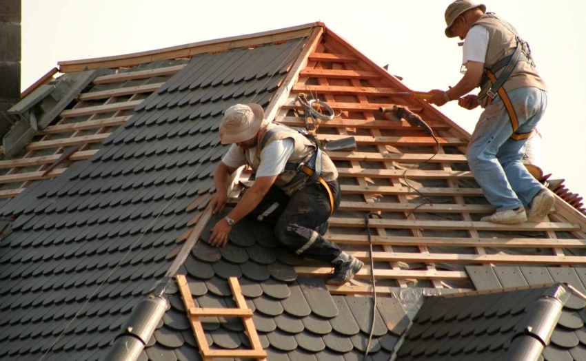 As telhas flexíveis na forma de um revestimento permitem que você use o material de cobertura da forma mais econômica possível, sem desperdício significativo As telhas flexíveis na forma de um revestimento permitem que você use o material de cobertura da forma mais econômica possível, sem desperdício significativo