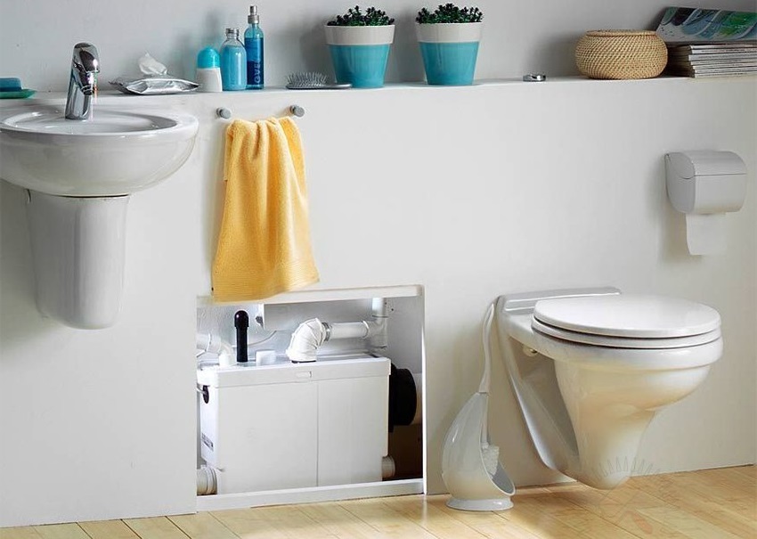 משאבת ביוב בחדר האמבטיה משאבת ביוב בחדר האמבטיה