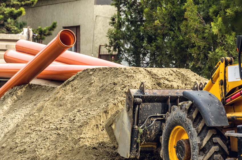 A szennyvízelvezetésben leggyakrabban PVC és UPVC csöveket használnak A szennyvízelvezetésben leggyakrabban PVC és UPVC csöveket használnak