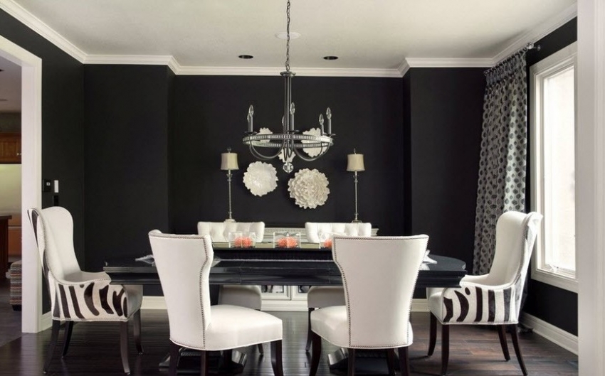 Schwarze Tapeten zum Malen mit einem matten Effekt sehen ziemlich teuer aus, deshalb sollten Sie sich um spektakuläre Möbel kümmern, um das Interieur zu vervollständigen Schwarze Tapeten zum Malen mit einem matten Effekt sehen ziemlich teuer aus, deshalb sollten Sie sich um spektakuläre Möbel kümmern, um das Interieur zu vervollständigen