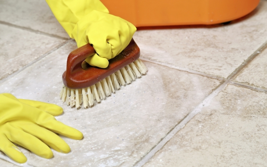 Προκειμένου να αποφευχθεί ο πολλαπλασιασμός μικροοργανισμών και μυκήτων στις ραφές των πλακιδίων δαπέδου, αξίζει τακτικά η απολύμανση της επιφάνειας. Προκειμένου να αποφευχθεί ο πολλαπλασιασμός μικροοργανισμών και μυκήτων στις ραφές των πλακιδίων δαπέδου, αξίζει τακτικά η απολύμανση της επιφάνειας.