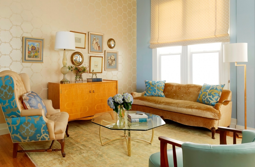 Пример за правилната комбинация от цветове на тапети в дизайна на всекидневна с помощта на платна с различни нюанси и текстури Пример за правилната комбинация от цветове на тапети в дизайна на всекидневна с помощта на платна с различни нюанси и текстури