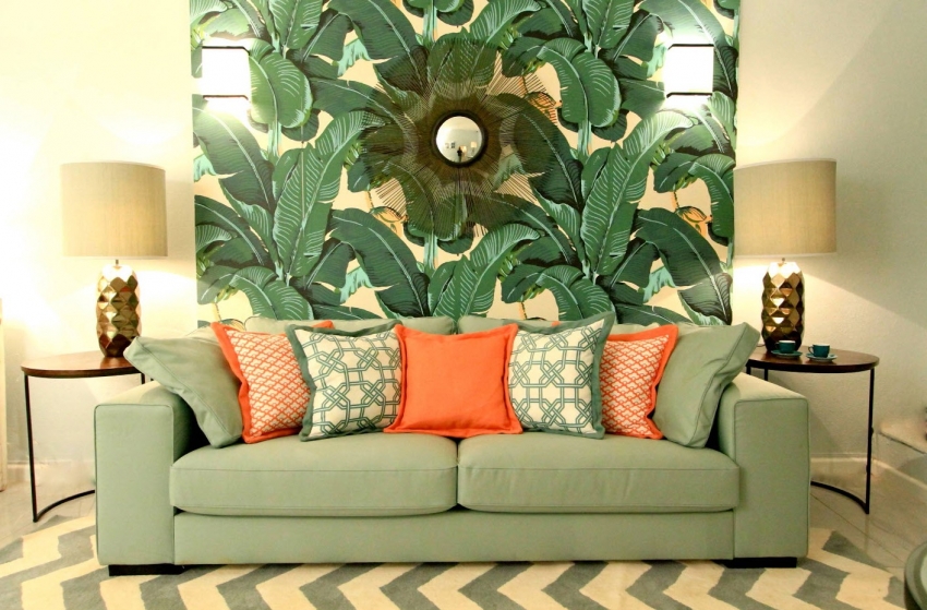 С помощта на контрастни тапети можете да подчертаете благоприятно зоната за отдих в хола С помощта на контрастни тапети можете да подчертаете благоприятно зоната за отдих в хола