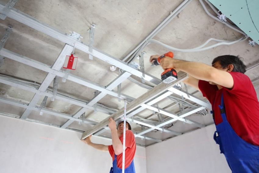 לבניית מבנה מורכב לתקרה תלויה, עדיף להשתמש בשירותי מומחים לבניית מבנה מורכב לתקרה תלויה, עדיף להשתמש בשירותי מומחים