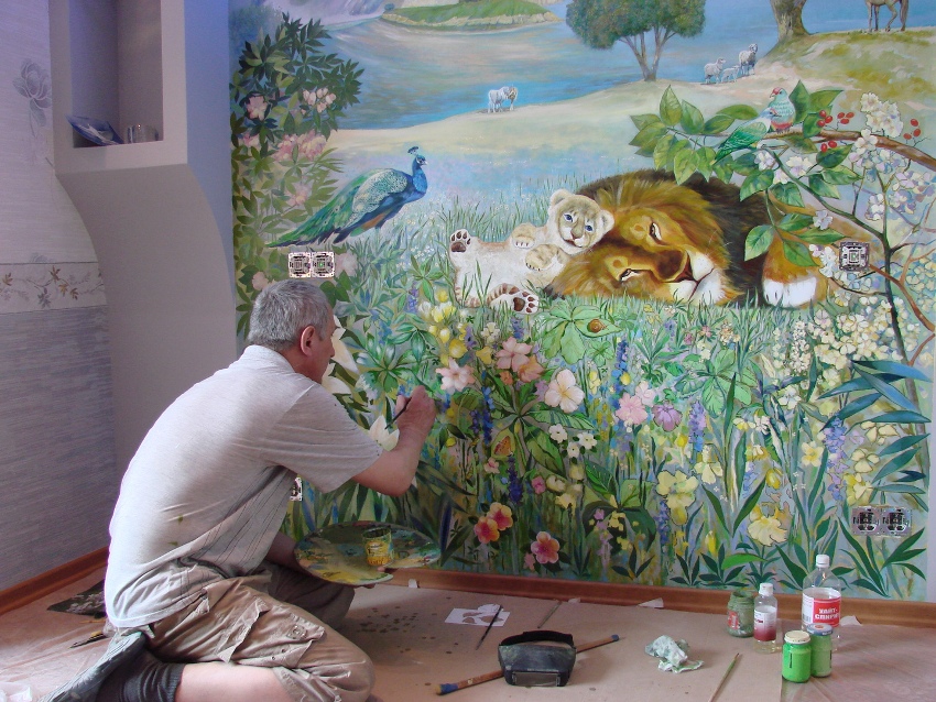 Maling av veggen med akrylmaling med egne hender Maling av veggen med akrylmaling med egne hender