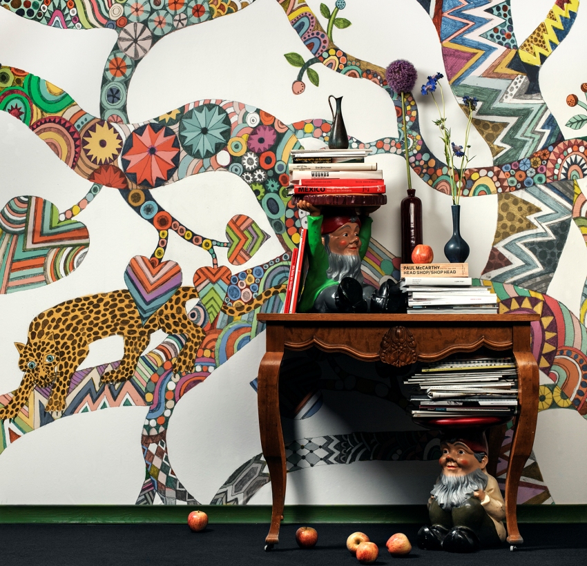 Moderne veggdekorasjon ved hjelp av decoupage-teknikk Moderne veggdekorasjon ved hjelp av decoupage-teknikk