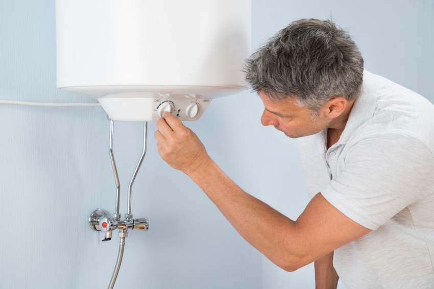 Moderne kedelmodeller har et simpelt kontrolsystem, der giver dig mulighed for at justere temperaturen på opvarmningsvand Moderne kedelmodeller har et simpelt kontrolsystem, der giver dig mulighed for at justere temperaturen på opvarmningsvand