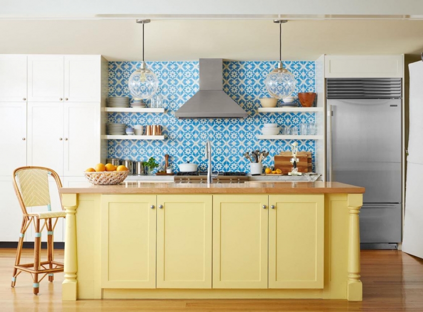 Ao comprar uma telha com um ornamento, você precisa colocar 10-15% na reserva Ao comprar uma telha com um ornamento, você precisa colocar 10-15% na reserva