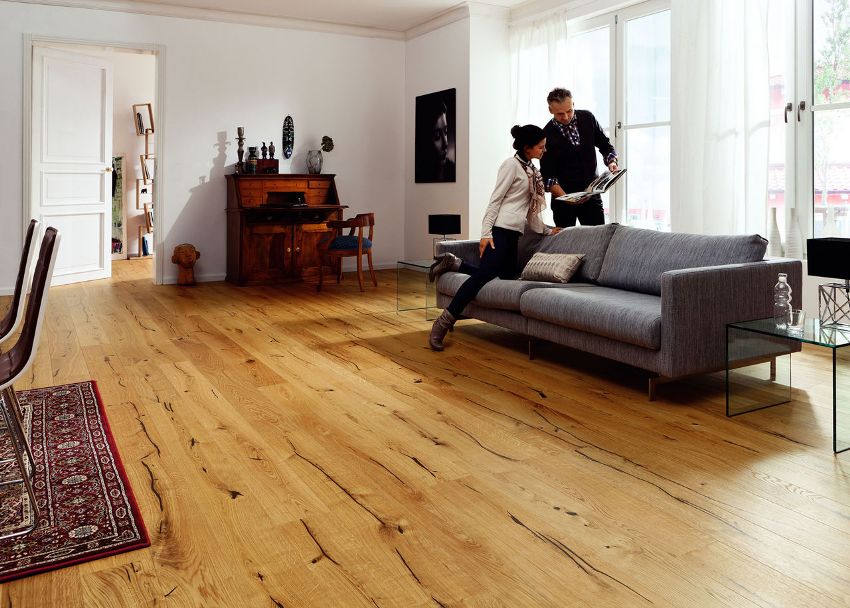 Πριν τοποθετήσετε το λινέλαιο, πρέπει να βεβαιωθείτε ότι η βάση του είναι τέλεια επίπεδη Πριν τοποθετήσετε το λινέλαιο, πρέπει να βεβαιωθείτε ότι η βάση του είναι τέλεια επίπεδη