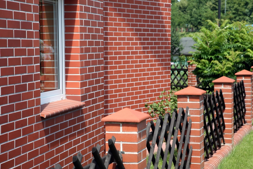 Suosituin klinkkerilinja yksityistalojen päällystämiseen on Miraz-kokoelma. Suosituin klinkkerilinja yksityistalojen päällystämiseen on Miraz-kokoelma.