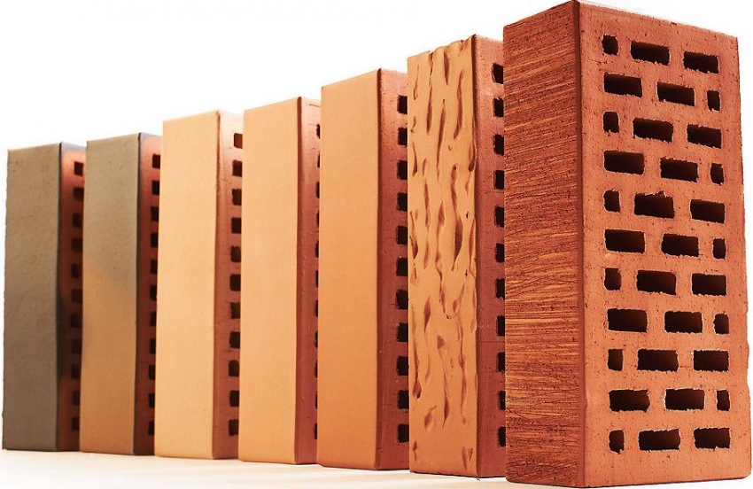 Venäjällä valmistettuja Rauf-yrityksen klinkkeritiiliä valmistetaan erilaisilla tekstuurilla ja sävyillä. Venäjällä valmistettuja Rauf-yrityksen klinkkeritiiliä valmistetaan erilaisilla tekstuurilla ja sävyillä.