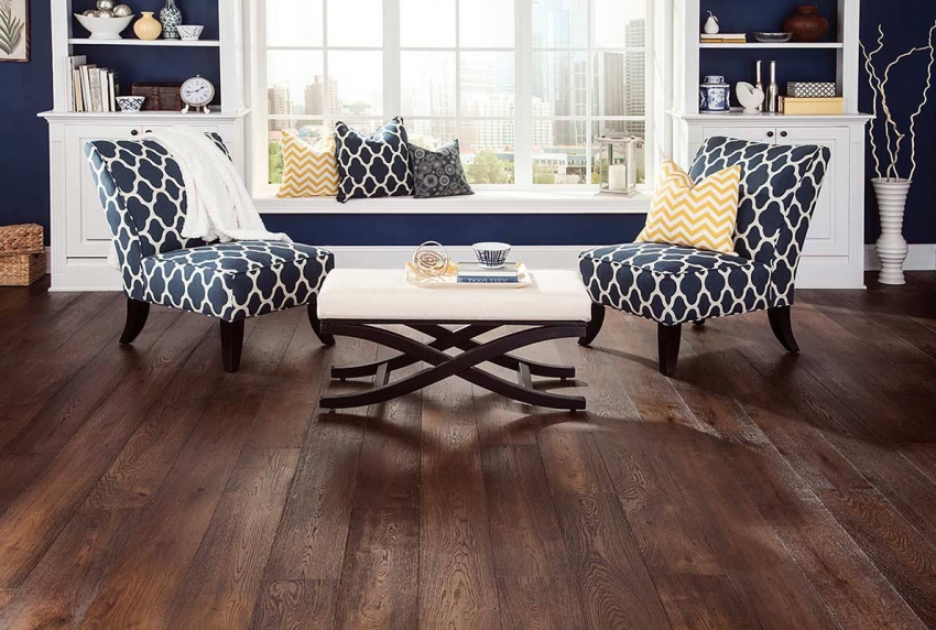 På byggemarkedet kan du finde en fritliggende type kvartsvinylfliser, som ikke kræver klæbemiddel til installation. På byggemarkedet kan du finde en fritliggende type kvartsvinylfliser, som ikke kræver klæbemiddel til installation.