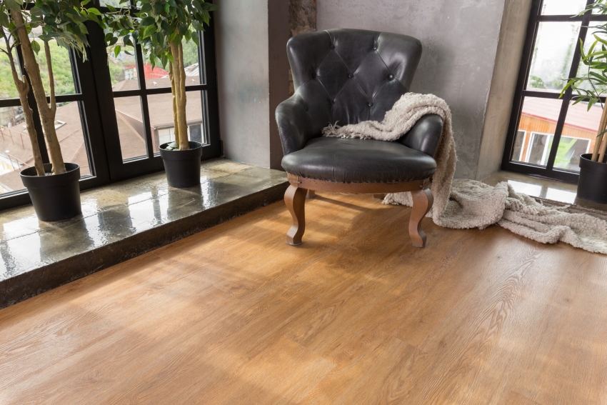 Hvis et af belægningselementerne er beskadiget, kan det let repareres ved at udskifte de enkelte fliser med en ny. Hvis et af belægningselementerne er beskadiget, kan det let repareres ved at udskifte de enkelte fliser med en ny.