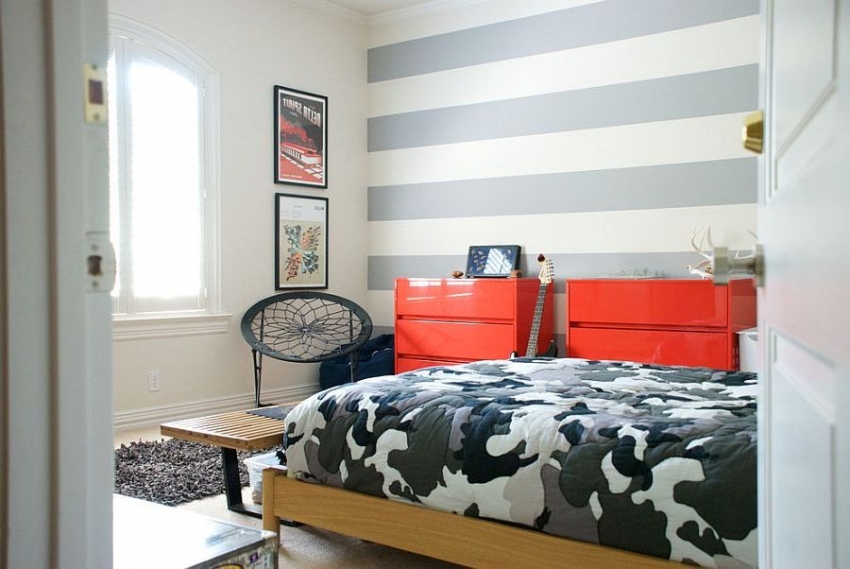 Kapag pumipili ng isang scheme ng kulay para sa panloob na silid-tulugan, maaari mong gamitin ang kulay ng gulong o talahanayan ng kumbinasyon ng kulay Kapag pumipili ng isang scheme ng kulay para sa panloob na silid-tulugan, maaari mong gamitin ang kulay ng gulong o talahanayan ng kumbinasyon ng kulay