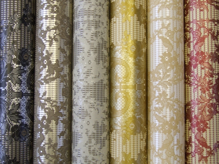 Ang metallized na wallpaper ay may mataas na antas ng paglaban sa pagsusuot Ang metallized na wallpaper ay may mataas na antas ng paglaban sa pagsusuot