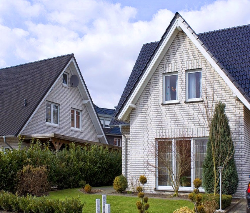 Cigla od pijeska i vapna dobro upija zvuk, što pridonosi zvučnoj izolaciji Cigla od pijeska i vapna dobro upija zvuk, što pridonosi zvučnoj izolaciji