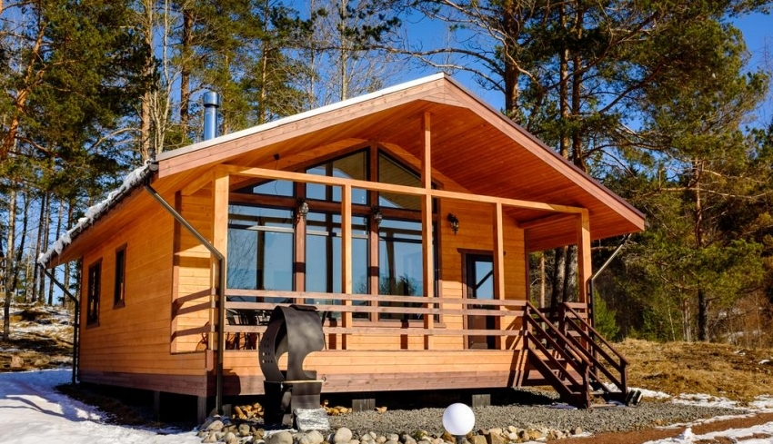 Trošak gradnje od ručno sjeckanog trupca mnogo je veći nego od profilirane šipke Trošak gradnje od ručno sjeckanog trupca mnogo je veći nego od profilirane šipke