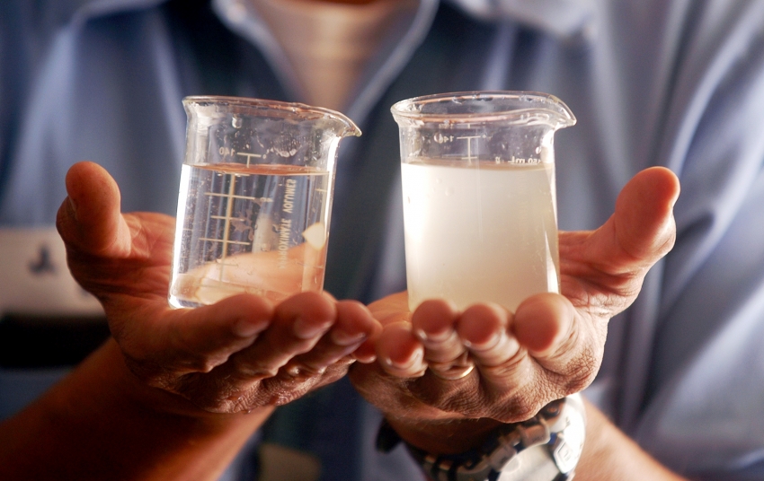 יש למטה מים מראש למילוי מערכת חימום סגורה יש למטה מים מראש למילוי מערכת חימום סגורה