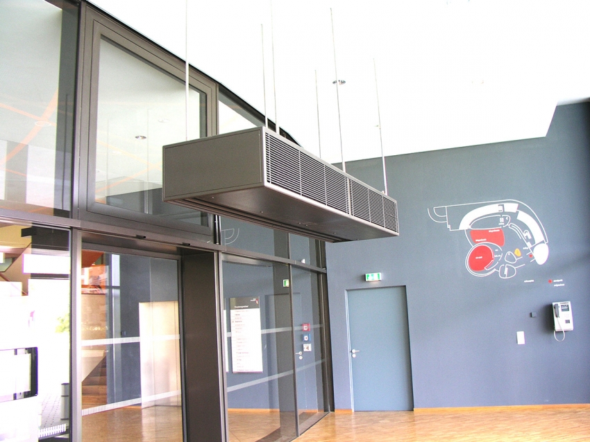 יש לבחור את גודל ואפשרות ההתקנה של הווילון התרמי על פי הפרמטרים של החדר יש לבחור את גודל ואפשרות ההתקנה של הווילון התרמי על פי הפרמטרים של החדר