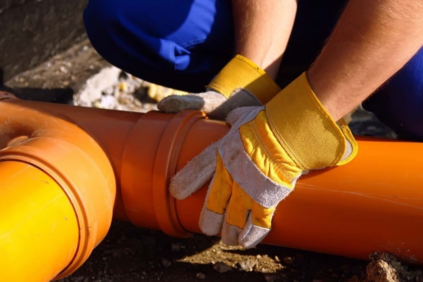 Instalując system zaopatrzenia w wodę, należy kupować tylko rury wysokiej jakości, co wydłuży żywotność całego sprzętu Instalując system zaopatrzenia w wodę, należy kupować tylko rury wysokiej jakości, co wydłuży żywotność całego sprzętu