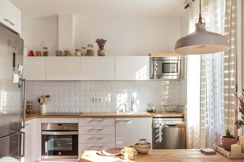 דוגמא לשילוב מוצלח של גווני פסטל בהירים במטבח דוגמא לשילוב מוצלח של גווני פסטל בהירים במטבח