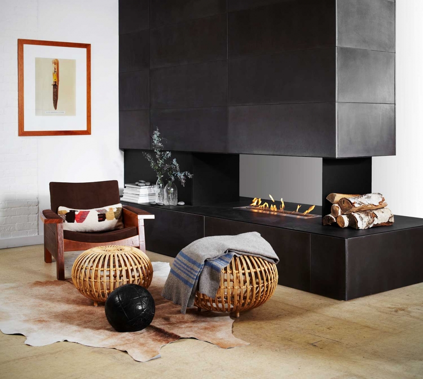 Ang dalawahang panig na fireplace ay maginhawa kung saan ang apoy ay maaaring matingnan mula sa dalawang magkakaibang silid nang sabay Ang dalawahang panig na fireplace ay maginhawa kung saan ang apoy ay maaaring matingnan mula sa dalawang magkakaibang silid nang sabay