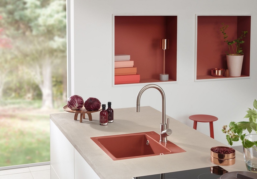 כיור עם צבע יוצא דופן הופך לאלמנט דקורטיבי כיור עם צבע יוצא דופן הופך לאלמנט דקורטיבי