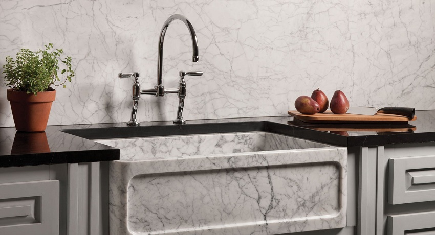 כיורי קרמיקה מיוצרים בצבעים וגוונים שונים כיורי קרמיקה מיוצרים בצבעים וגוונים שונים