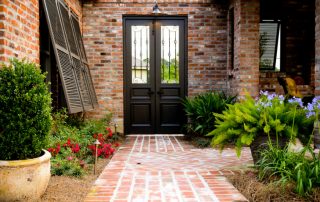 לבנים מול: גדלים, מחירים, סוגים ומאפייני החומר