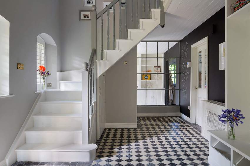 En vigtig fordel ved beklædning af porcelænstentøj er dens modstandsdygtighed over for revner og chips. En vigtig fordel ved beklædning af porcelænstentøj er dens modstandsdygtighed over for revner og chips.