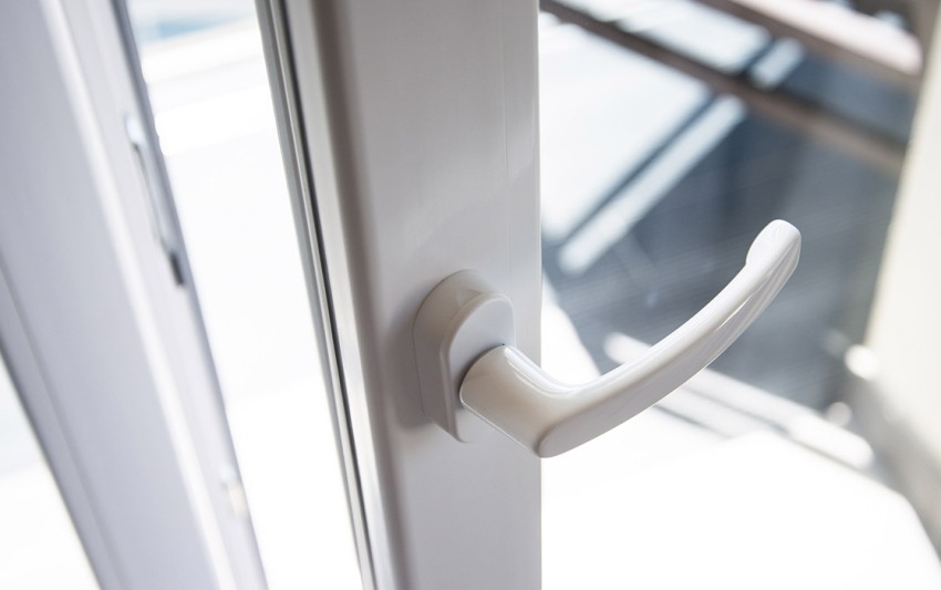 Fraværet af skrot og beskadigelse af vinduesstrukturen reducerer muligheden for kondens Fraværet af skrot og beskadigelse af vinduesstrukturen reducerer muligheden for kondens