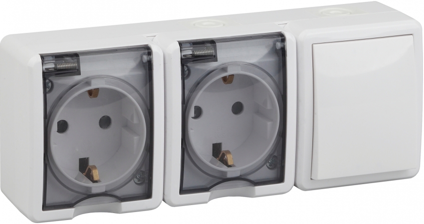 A Legrand oferece aos clientes uma ampla gama de soquetes com interruptores para uso interno e externo. A Legrand oferece aos clientes uma ampla gama de soquetes com interruptores para uso interno e externo.