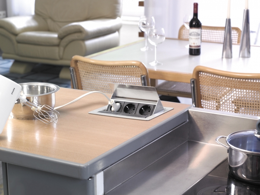 Os blocos de soquete modernos são apresentados em uma ampla gama, por isso não será difícil escolher um modelo adequado para o interior Os blocos de soquete modernos são apresentados em uma ampla gama, por isso não será difícil escolher um modelo adequado para o interior