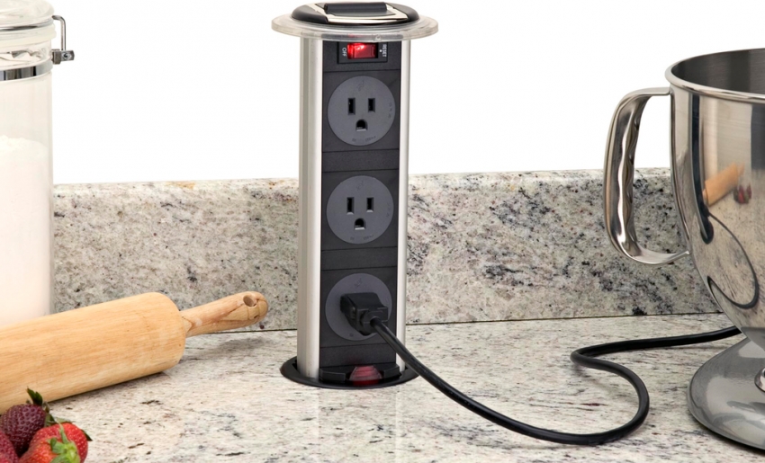 O layout das tomadas da cozinha deve obedecer às normas de segurança O layout das tomadas da cozinha deve obedecer às normas de segurança