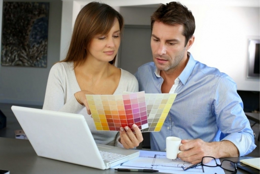 Az enteriőr kiválasztásakor fontos szempont a színek és a színárnyalatok, a bútorok és a dekoráció megfelelő kombinációja Az enteriőr kiválasztásakor fontos szempont a színek és a színárnyalatok, a bútorok és a dekoráció megfelelő kombinációja