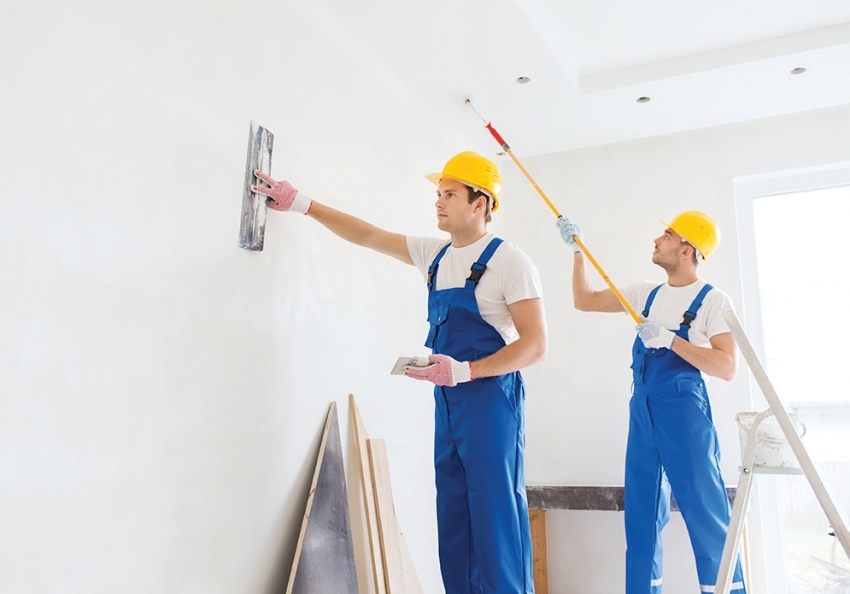 A falak és a mennyezetek vakolásához használjon kiváló minőségű, gombaellenes tulajdonságú anyagokat. A falak és mennyezetek vakolásához használjon kiváló minőségű, gombaellenes tulajdonságú anyagokat.