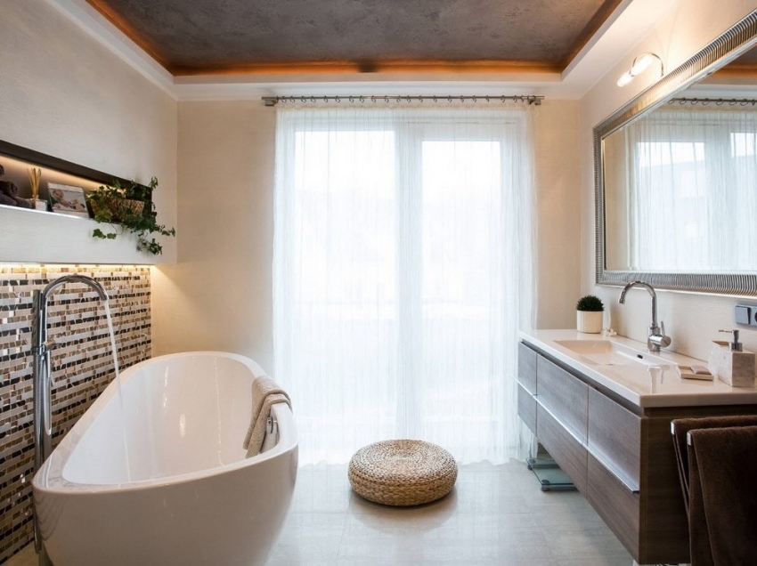 ผู้ผลิตบางรายให้การรับประกันอ่างอาบน้ำอะคริลิกแก่ผู้ซื้อค่อนข้างนาน