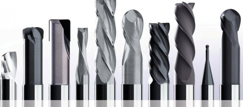 Med en håndruter kan du lage alle slags profiler, utsparinger eller spor med et bredt utvalg av tilbehør Med en håndruter kan du lage alle slags profiler, utsparinger eller spor med et bredt utvalg av tilbehør